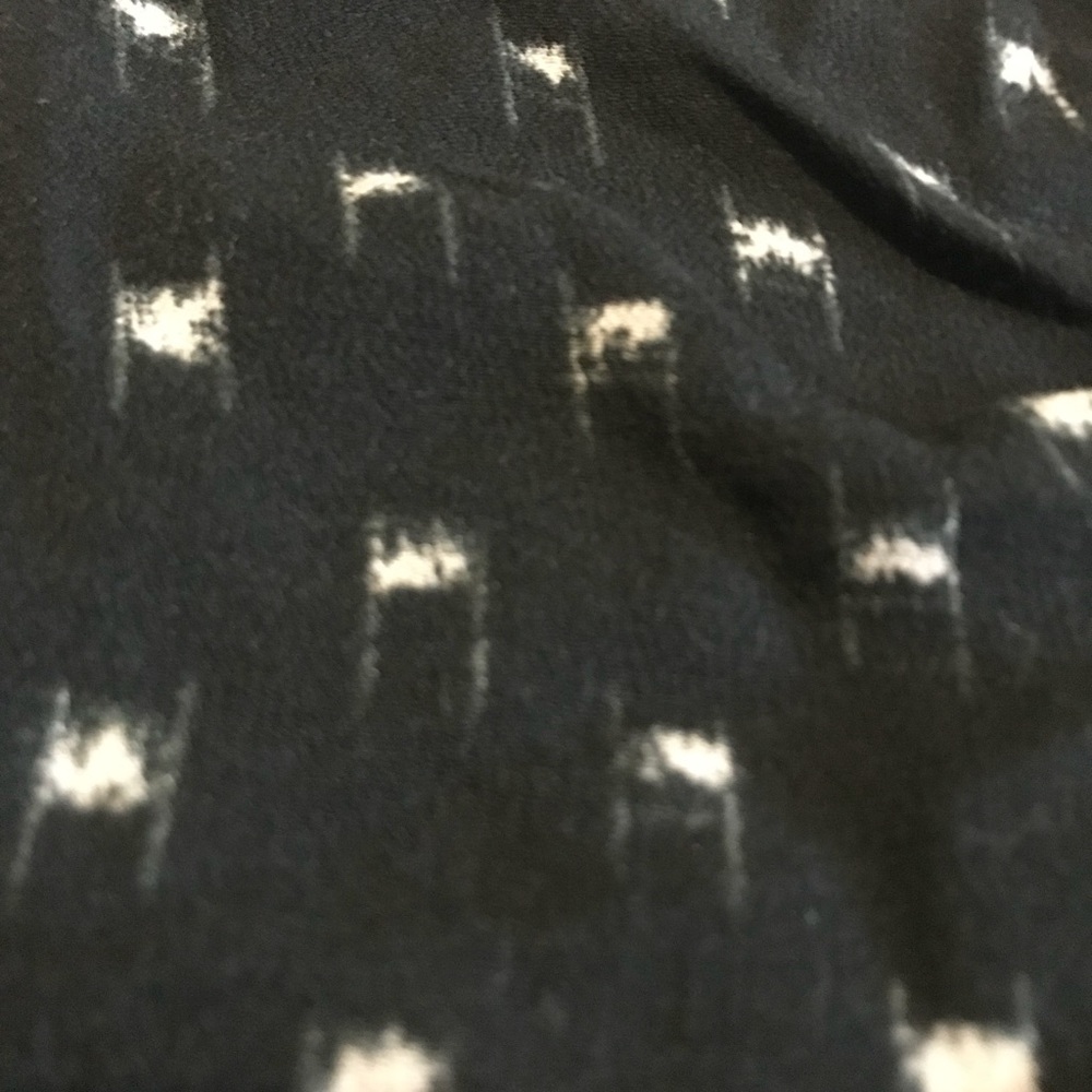 Universal Thread top - Picture 3 of 5